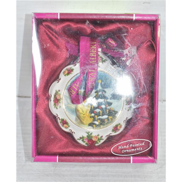 ROYAL ALBERT OLD COUNTRY ROSE