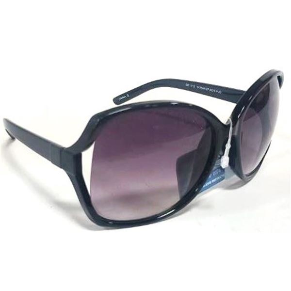 PAIR OF PANAMA JACK SUNGLASSES