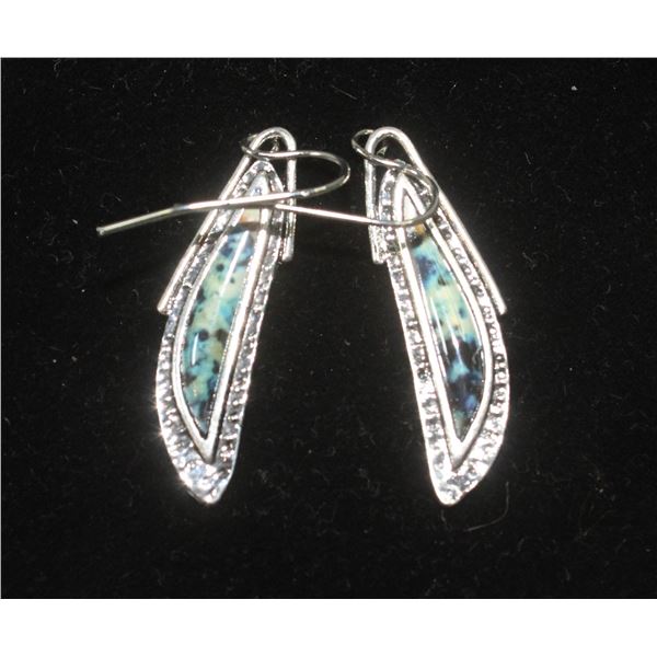 8)  SILVER TONE WITH CZ ACCENTS AND CULTURED