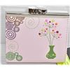 Image 1 : PINK FLOWER VASE CHANGE PURSE BY SHAGWEAR CANADA