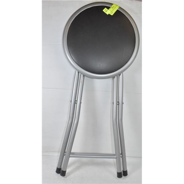 FOLDING METAL TRAVEL / PICNIC CHAIR