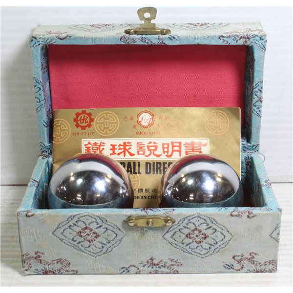 VINTAGE SET OF MUSICAL CHIMES IRON BALLS