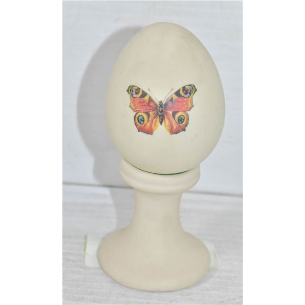 CERAMIC ART EGG & STAND