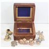 CARVED WOODEN BOX WITH 8 WADE WHIMSIES