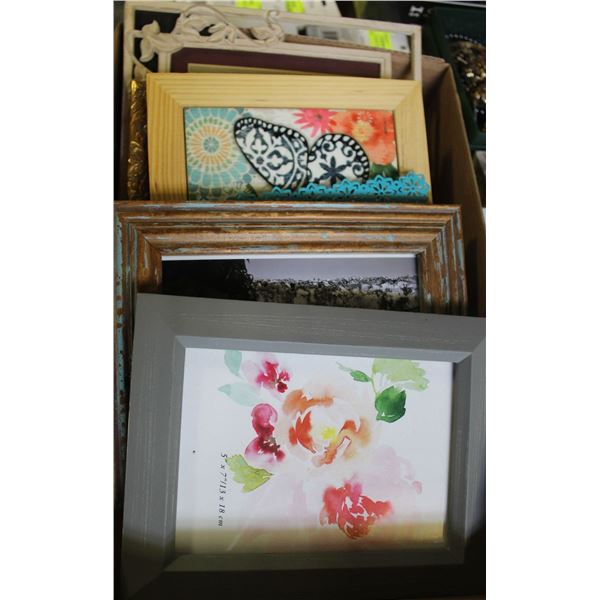 FLAT LOT OF ASSORTED ART PICTURE FRAMES