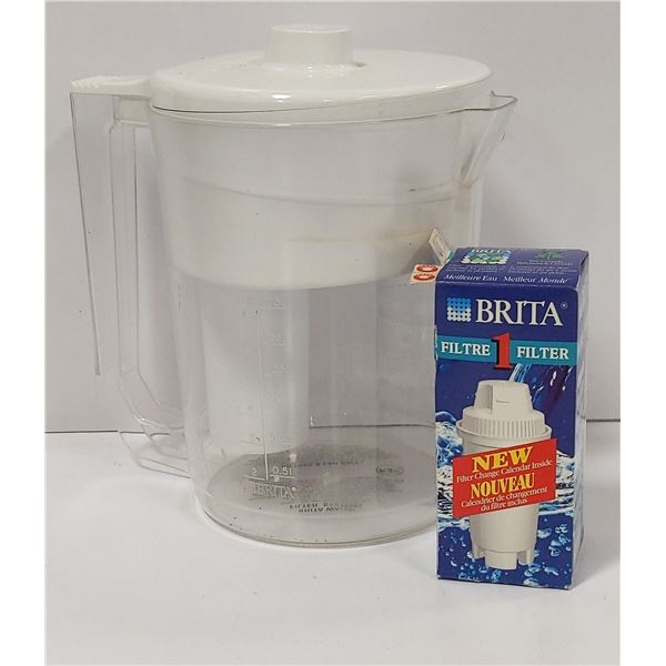 BRITA WATER FILTERING JUG WITH NEW FILTER