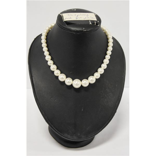 16.5" VINTAGE ESTATE FAUX PEARL COSTUME JEWELRY