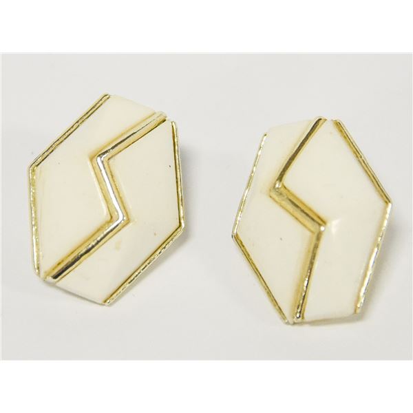 VINTAGE ESTATE WHITE ENAMEL STONE INLAID CLIP