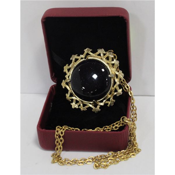 LADIES VINTAGE MOONSTONE PENDANT NECKLACE