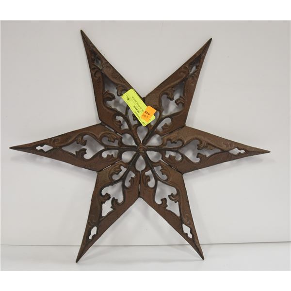 18" CAST IRON 3D STAR DECOR PIECE
