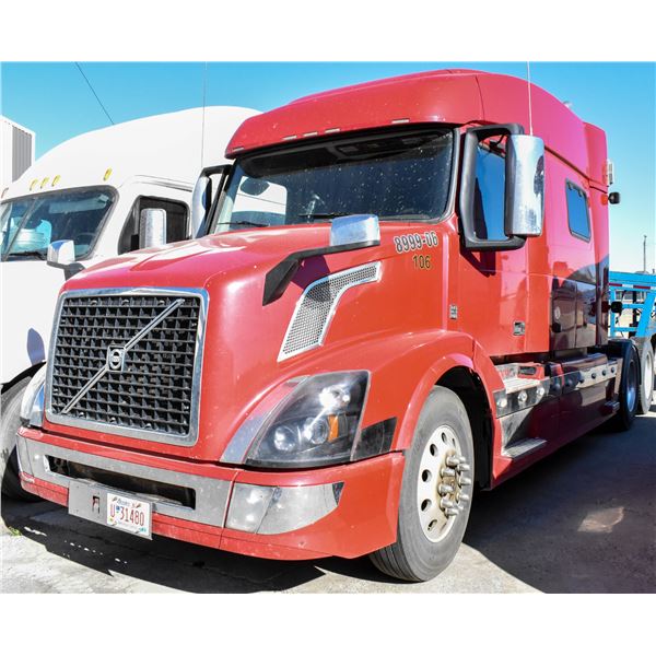 2012 VOLVO TRACTOR