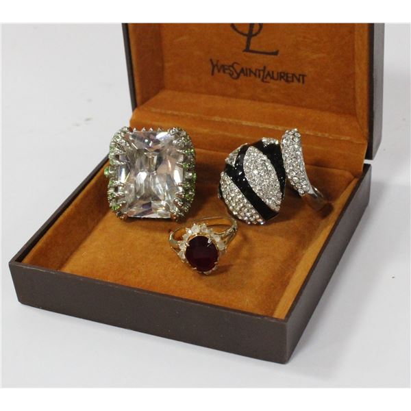 SET OF 3 ASSORTED RINGS