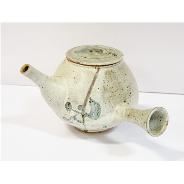 HANDMADE POTTERY SIDE HANDLE TEAPOT
