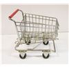 Image 1 : MINI SHOPPING CART DECORATION