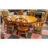 Image 1 : OAK TABLE WITH 6 CHAIRS AND TWO LEAFS