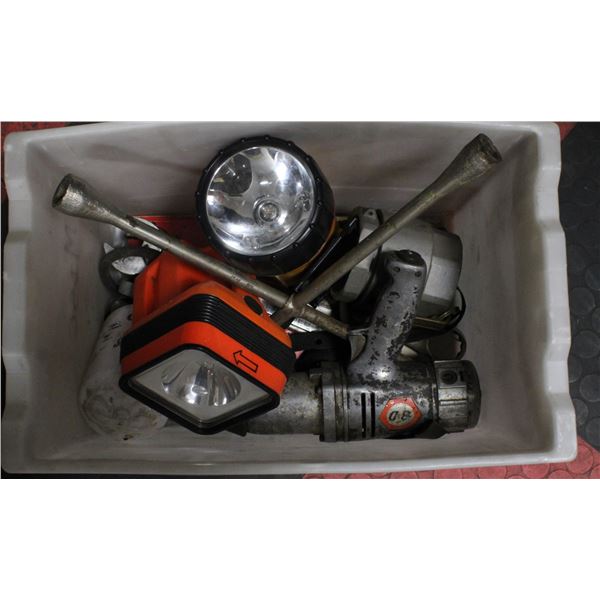 ASSORTED TOOL LOT: INCLUDES LARGE WRENCHES, TIRE
