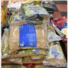 Image 1 : PALLET OF ASSORTED SIZE AND TYPES OF BIRD SEED.