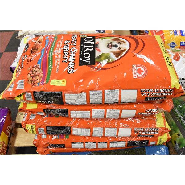 5 BAGS OL'ROY MEATY CHUNKS AND GRAVY 18KG BAGS.