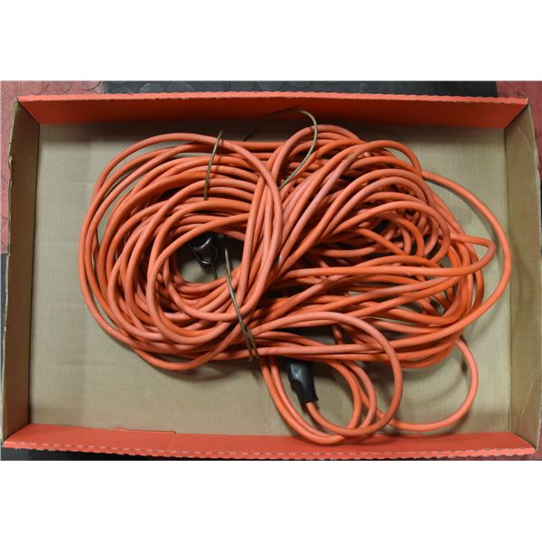 EXTENSION CORD
