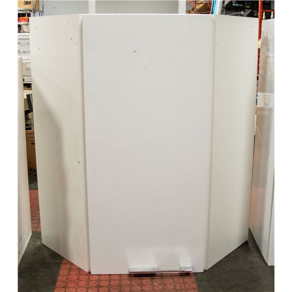 SET OF WHITE KITCHEN CABINETS