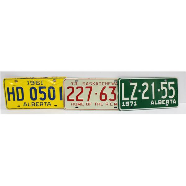 VINTAGE LICENSE PLATES
