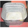 Image 1 : VINTAGE GALVANIZED METAL SQUARE TUB WITH HANDLES +
