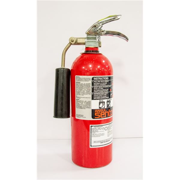 10LBS CHARGED FIRE EXTINGUISHER