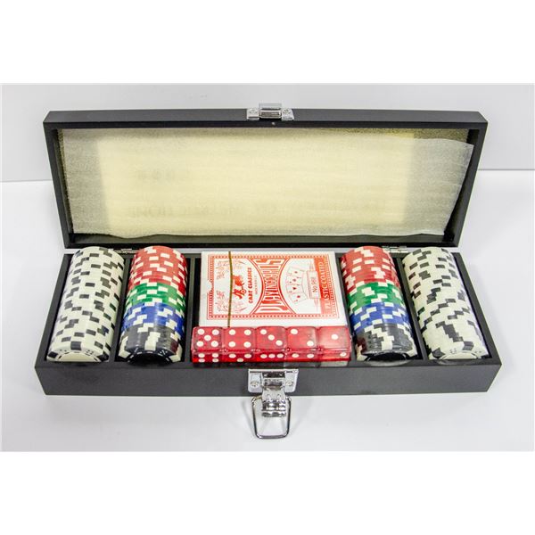 NEW POKER SET IN CASE