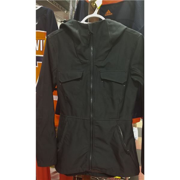 BENCH 3/4 LENGTH LADIES JACKET SIZE MEDIUM