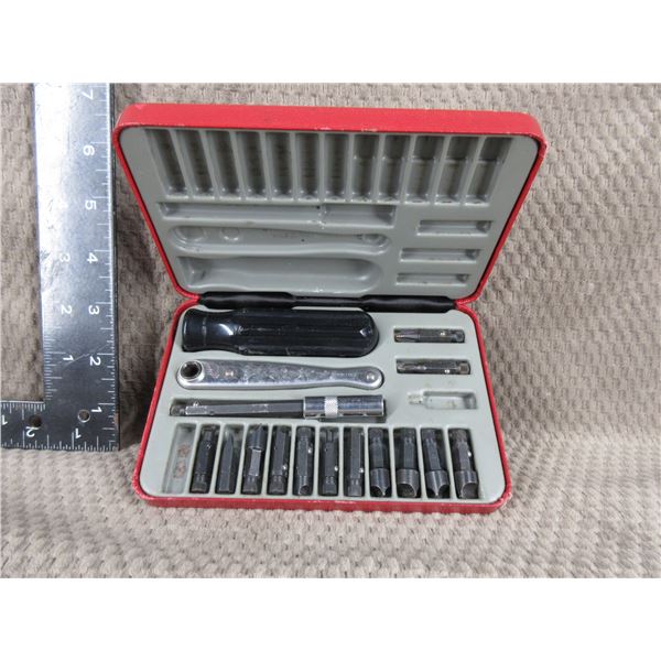 Chapman Gun Screwdriver Kit - Not Complete