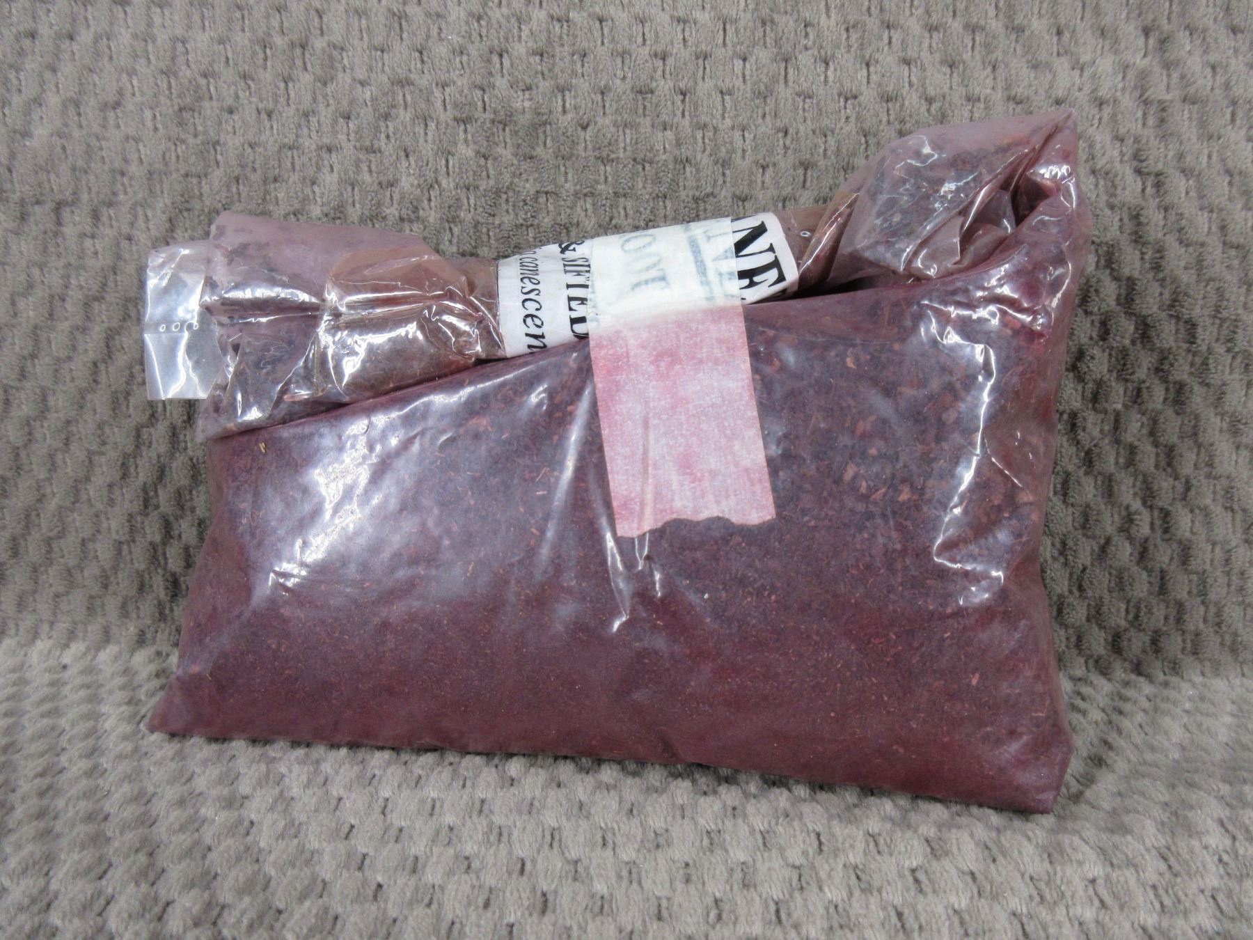 Root for Gun Stock Stain Approximately 6 oz.