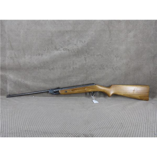 177 Ravin # 18 Pellet Rifle made in Czechoslovakia