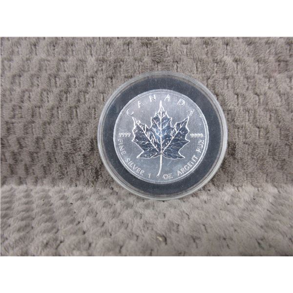 2011 - Fine Silver Maple Leaf Five Dollar Coin