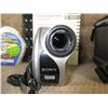 Image 6 : Sony Handycam DCR- DVD105 & Case