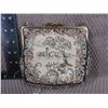 Image 1 : Vintage Ladies Clutch Purse