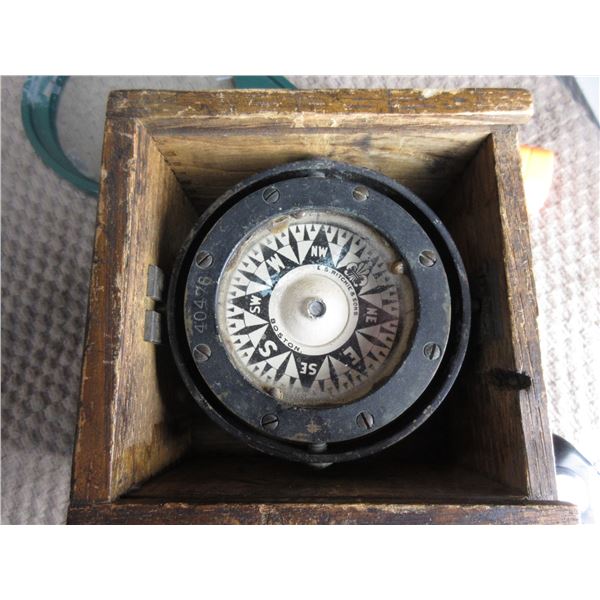 E.S.Ritchie & Sons Boston # 40476 Compass