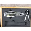 Image 2 : Sheffield Knife & Tool Set in Wood Case