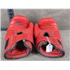 Image 3 : Pair of 10 Oz Red Boxing Gloves