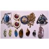 Image 1 : Vintage costume jewelry in turquoise, alabaster, and misc pendents (lot 30) [114769]