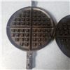 Image 3 : Cast Iron waffle maker (no handles)