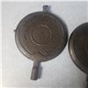 Image 4 : Cast Iron waffle maker (no handles)