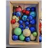 Image 2 : Box of Christmas ornaments