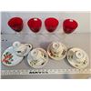 Image 5 : 4 Christmas cups & saucers - 4 red glasses
