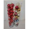 Image 3 : 2 glass jars Christmas balls
