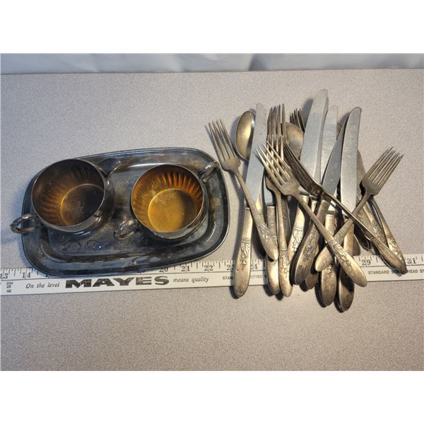 20 Simeon L & George H Rodgers Company old silver plate monogrammed “W” and Rodgers Silver plate cre