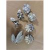 Image 5 : iridescent rhinestone earrings and brooch