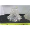 Image 3 : 2 Glass Light Fixture Shades