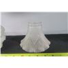 Image 7 : 2 Glass Light Fixture Shades