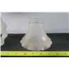 Image 9 : 2 Glass Light Fixture Shades