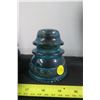 Image 8 : 2 Green Insulators